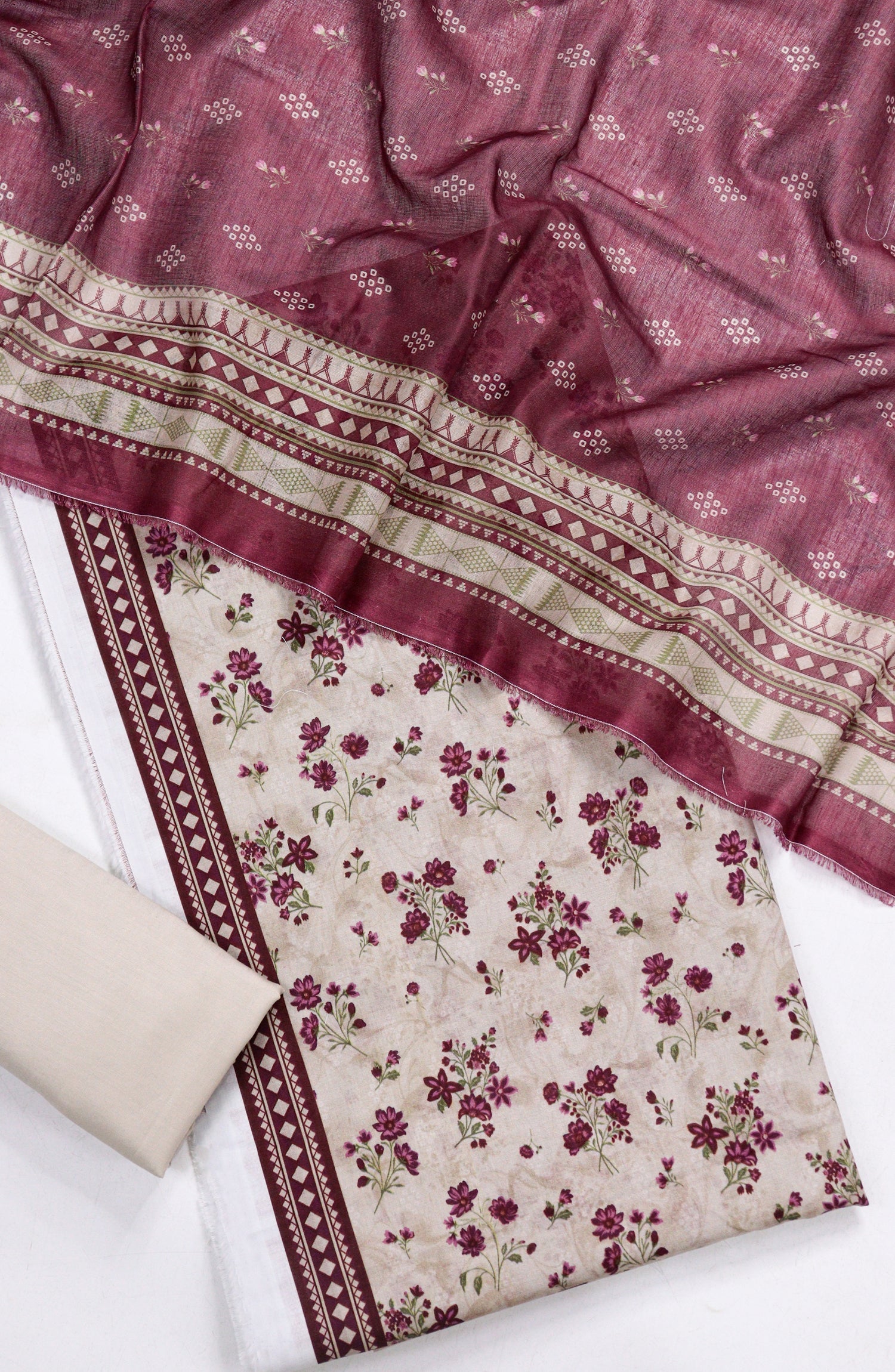 Printed Lawn Unstitched 3 Piece Suit